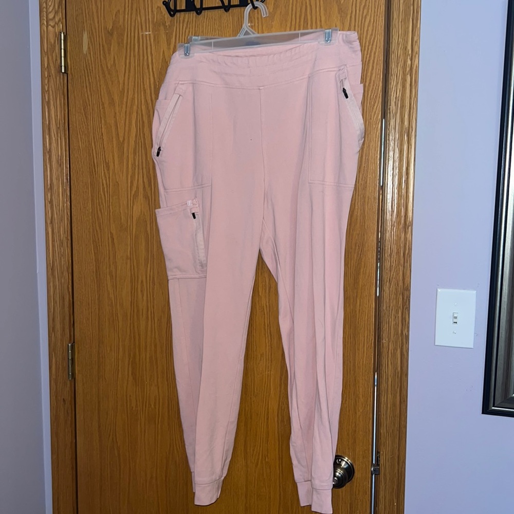 Jaanuu Women's 10-Pocket Scrub Jogger - Blushing Pink, Size XL